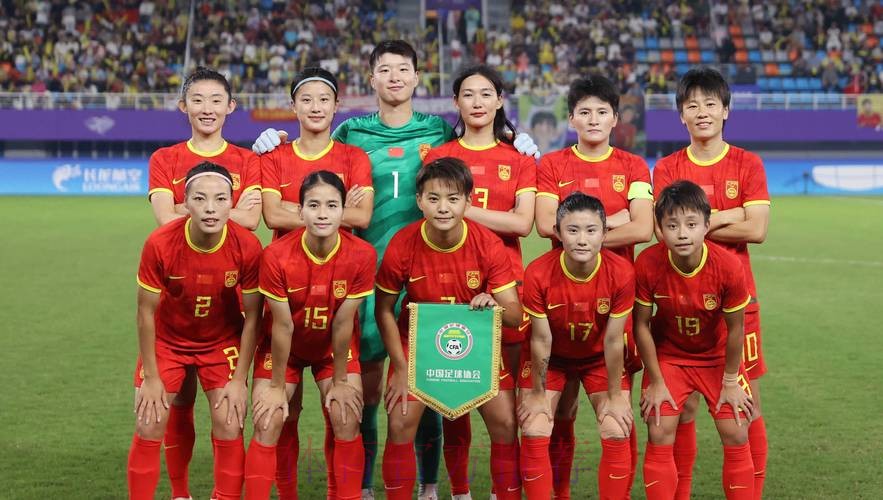 新一期中国国家女子足球队全员亮相 新一期中国国家女子足球队全员亮相